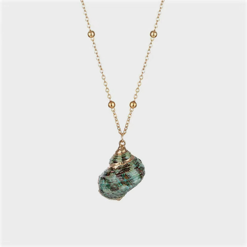 Green Seashell Pendant Ocean Series Natural Seashell Necklace NWT